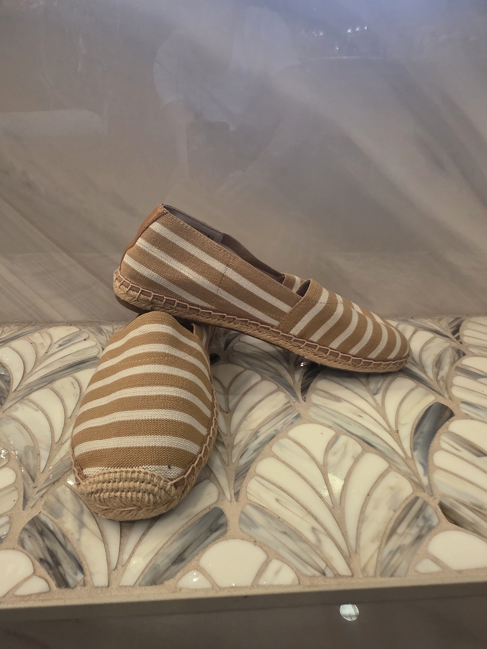 Vionic Striped Espadrille Slip-On Shoes in Tan and White Size 9